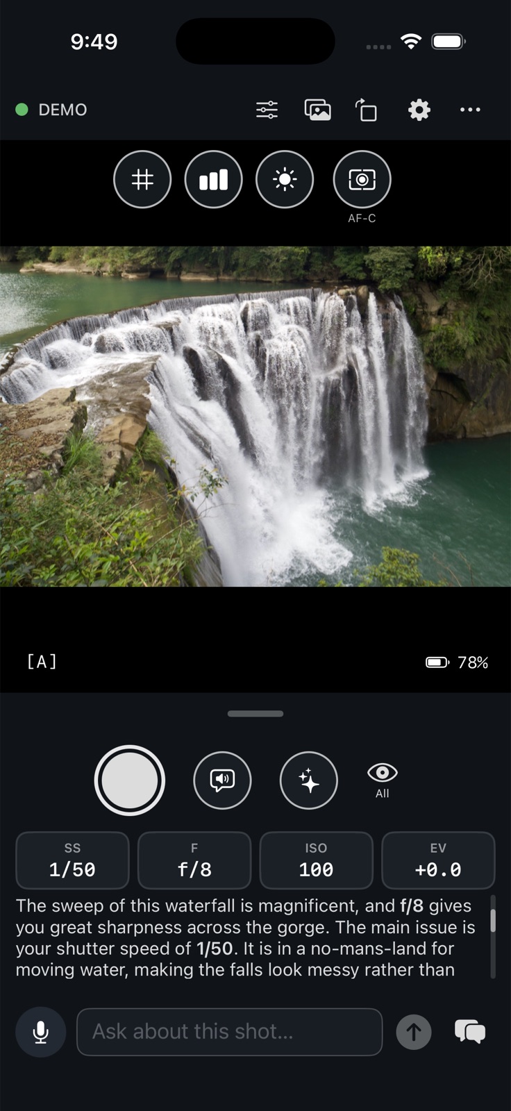 Shifen Waterfall in Aperi's live view, with exposure controls and the coach's reply about the photograph beneath